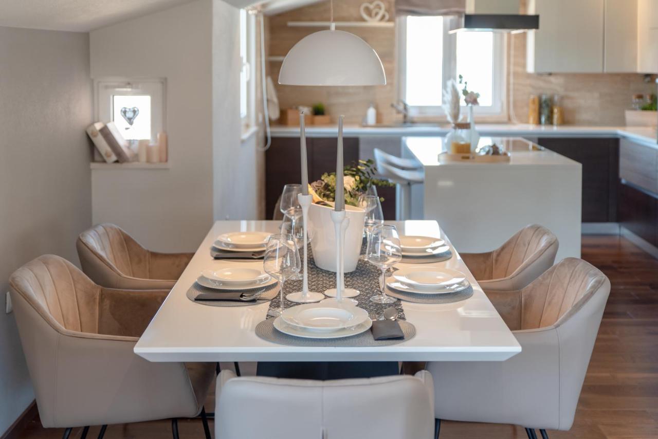 Apartments Belmat Трогир Екстериор снимка