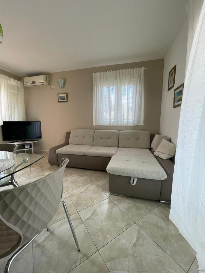Apartments Belmat Трогир Екстериор снимка