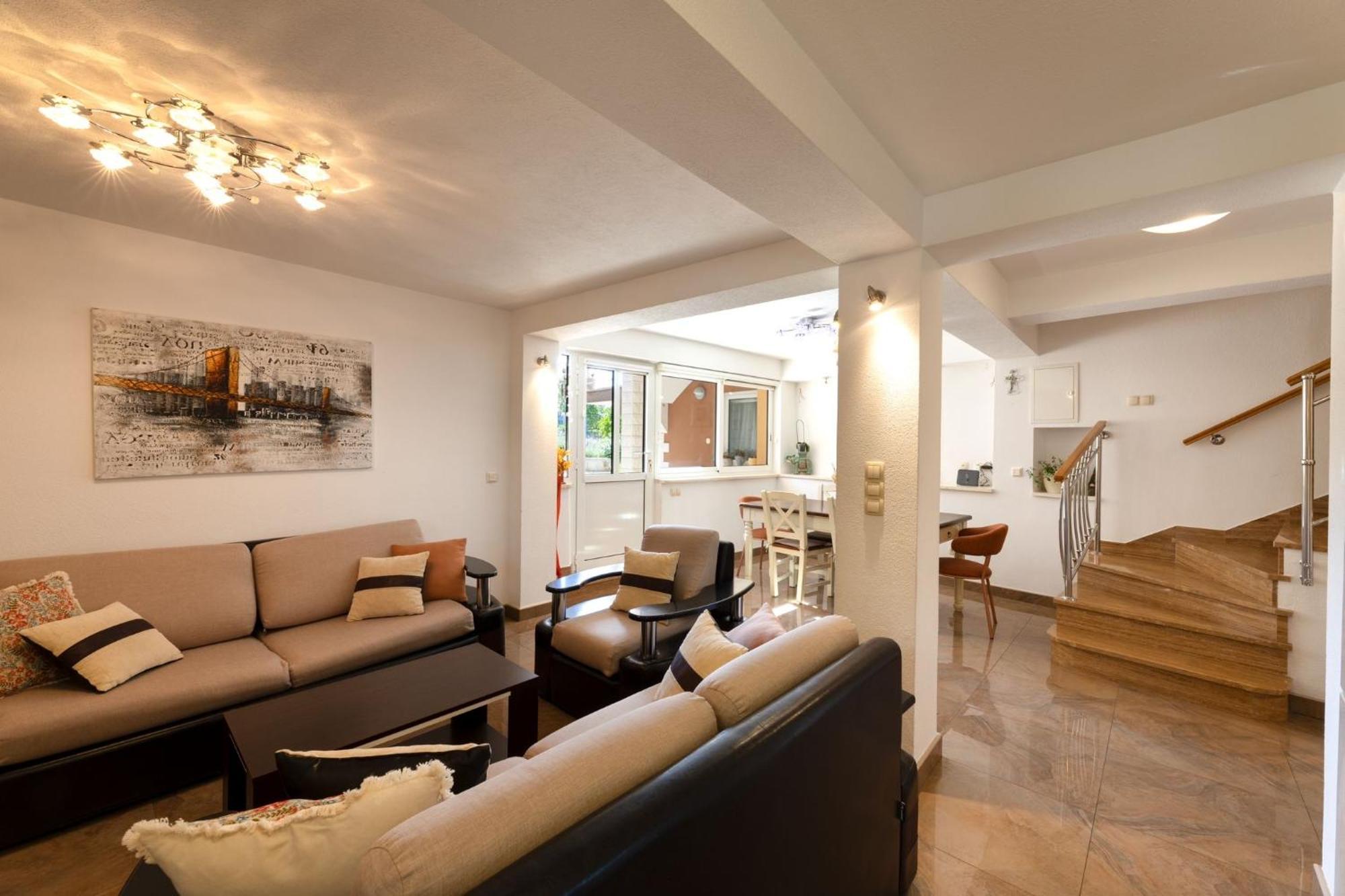 Apartments Belmat Трогир Екстериор снимка
