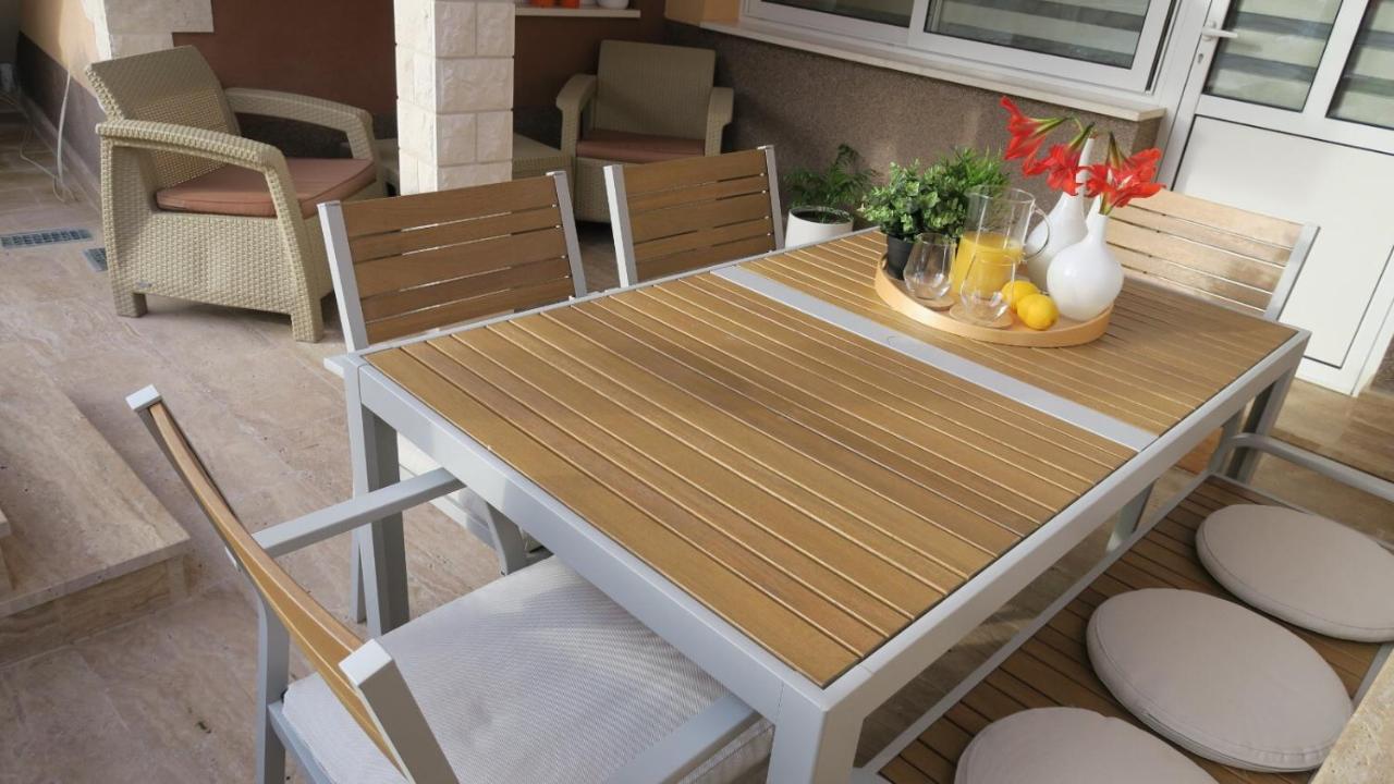 Apartments Belmat Трогир Екстериор снимка